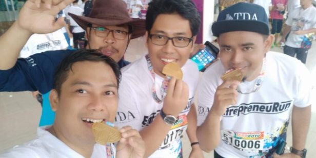 Jersey Event Printing Acara TDA Kolaboraksi 2 kaos lari custom, kaos lari printing, baju lari marathon, jersey marathon, kaos lari marathon, bikin kaos lari, bikin baju marathon