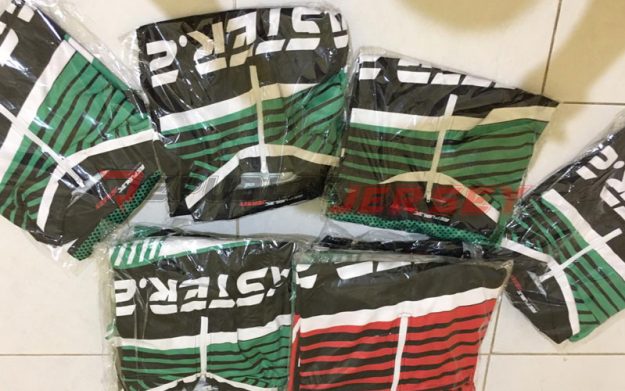 Konveksi Bikin baju jersey sepeda lari mancing bola futsal esport gaming online event suporter volly basket olahraga custom printing jakarta bandung (25) Konveksi Bikin baju jersey sepeda lari mancing bola futsal esport gaming online event suporter volly basket olahraga custom printing jakarta bandung (25)