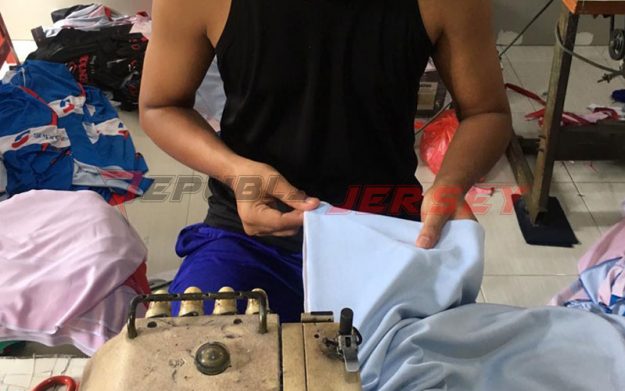 buat jersey custom dan jersey printing jersey lari lengan panjang desain jersey gaming online